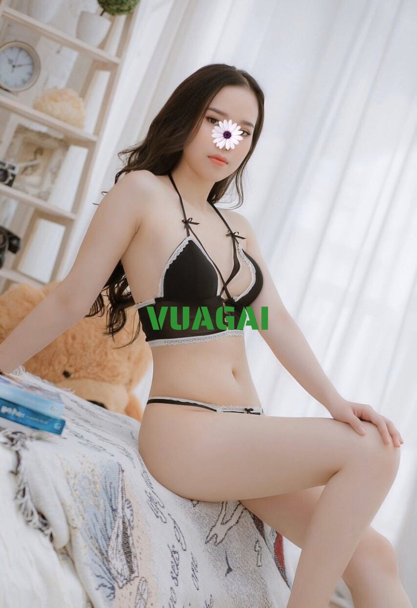 Quỳnh Anh – Thỏa Sức Đam Mê – Body Cực Đẹp – Làm Tình Cực Phê – Lên Đỉnh Cực Sướng