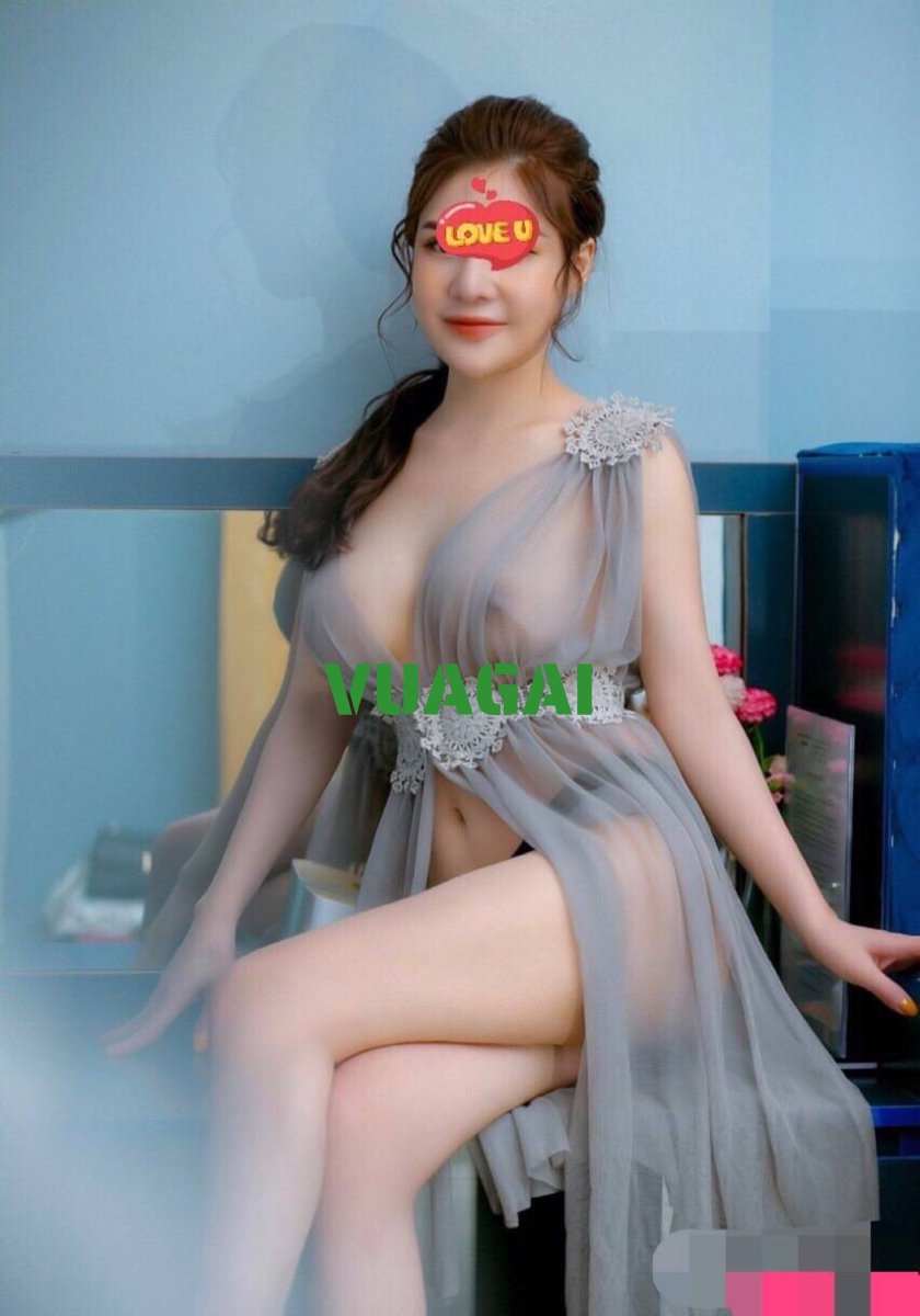 Thúy Kiều - Vú To Bú Mút Cực Sướng - Làm Tình Hết Ý - Gợi Tình Nóng Bỏng