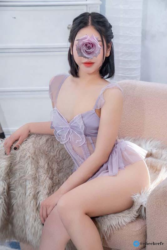 Siêu Phẩm Linh Anh 2K4 - Xinh Như Idol Tóp Tóp, Body Cực Nét