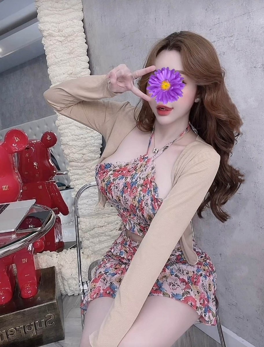 Quang Minh e bé hay cười thích chơi chiêu. Làm tình đẳng cấp