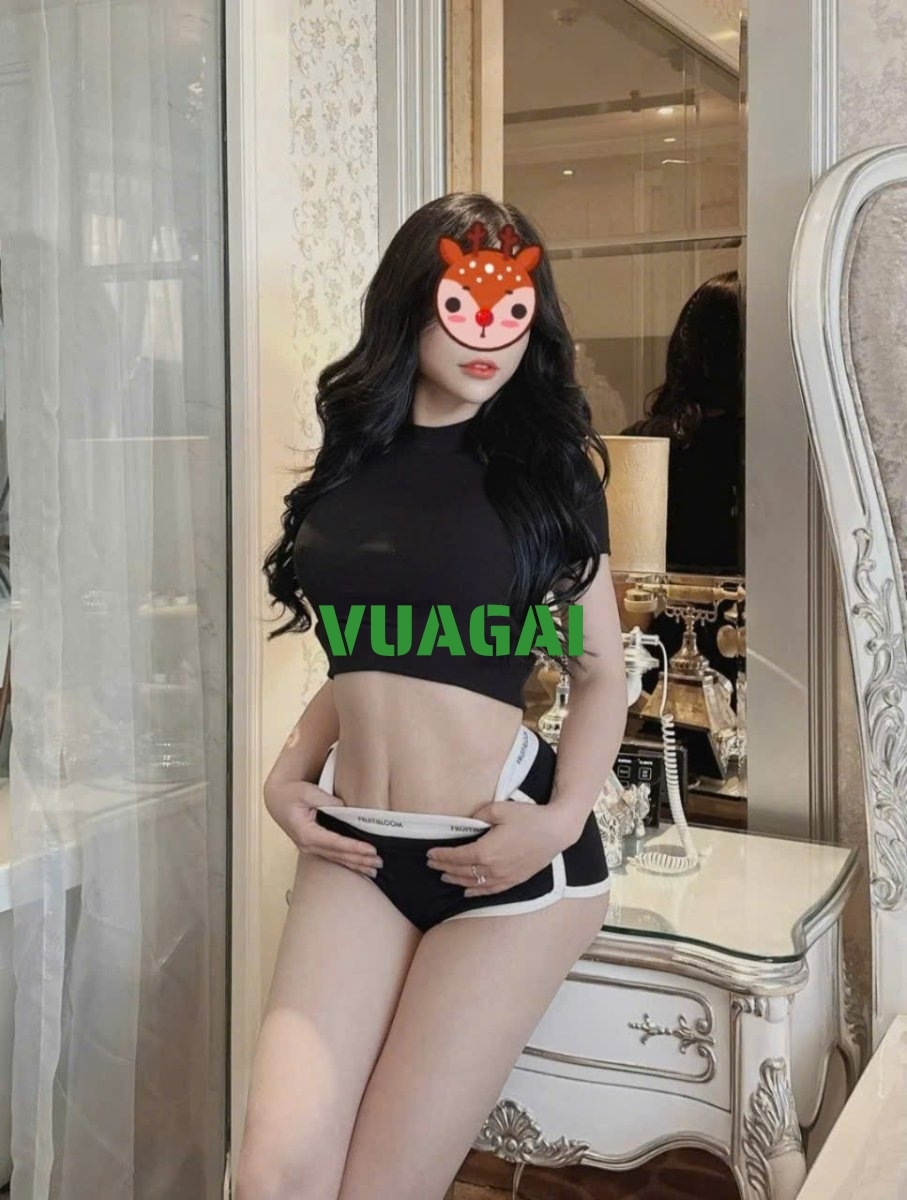 Mê Linh em gái xinh xắn đang yêu luôn pàm chiều lòng các anh