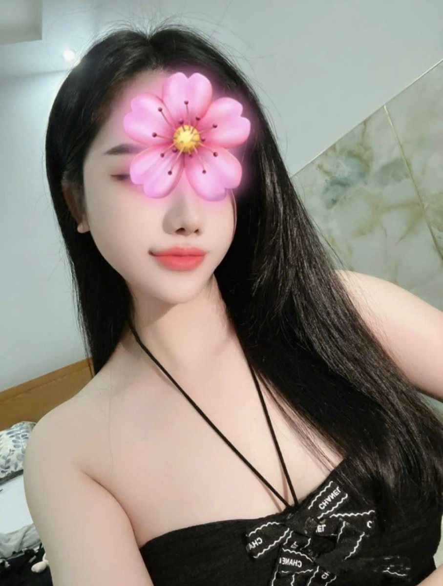 TRÂM ANH - HOTGIRL CHÙA HÀ - HÀNG NGOẠI GIAO - CAO CẤP - MỘT EM ĐÀO BAO ANH MONG ĐỢI LÊN SÓNG